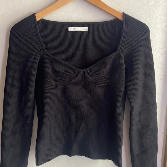 OAK + FORT SWEETHEART NECKLINE TOP - Picture 6 of 15